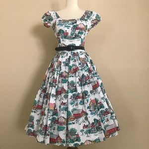 NEW! Bernie Dexter Jodi Dress in Home Sweet Home Print with Belt